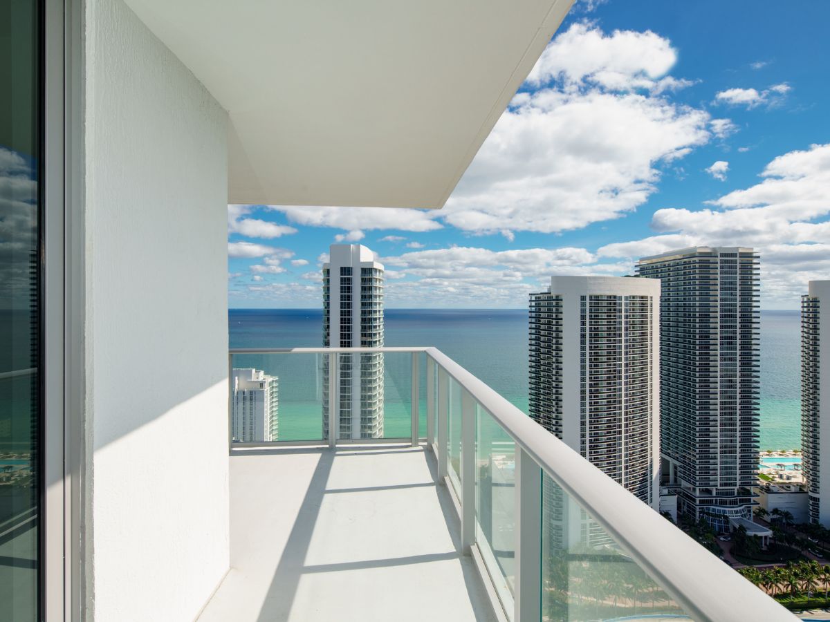 Luxury Coastal Whole House Remodel In Tampa, FL